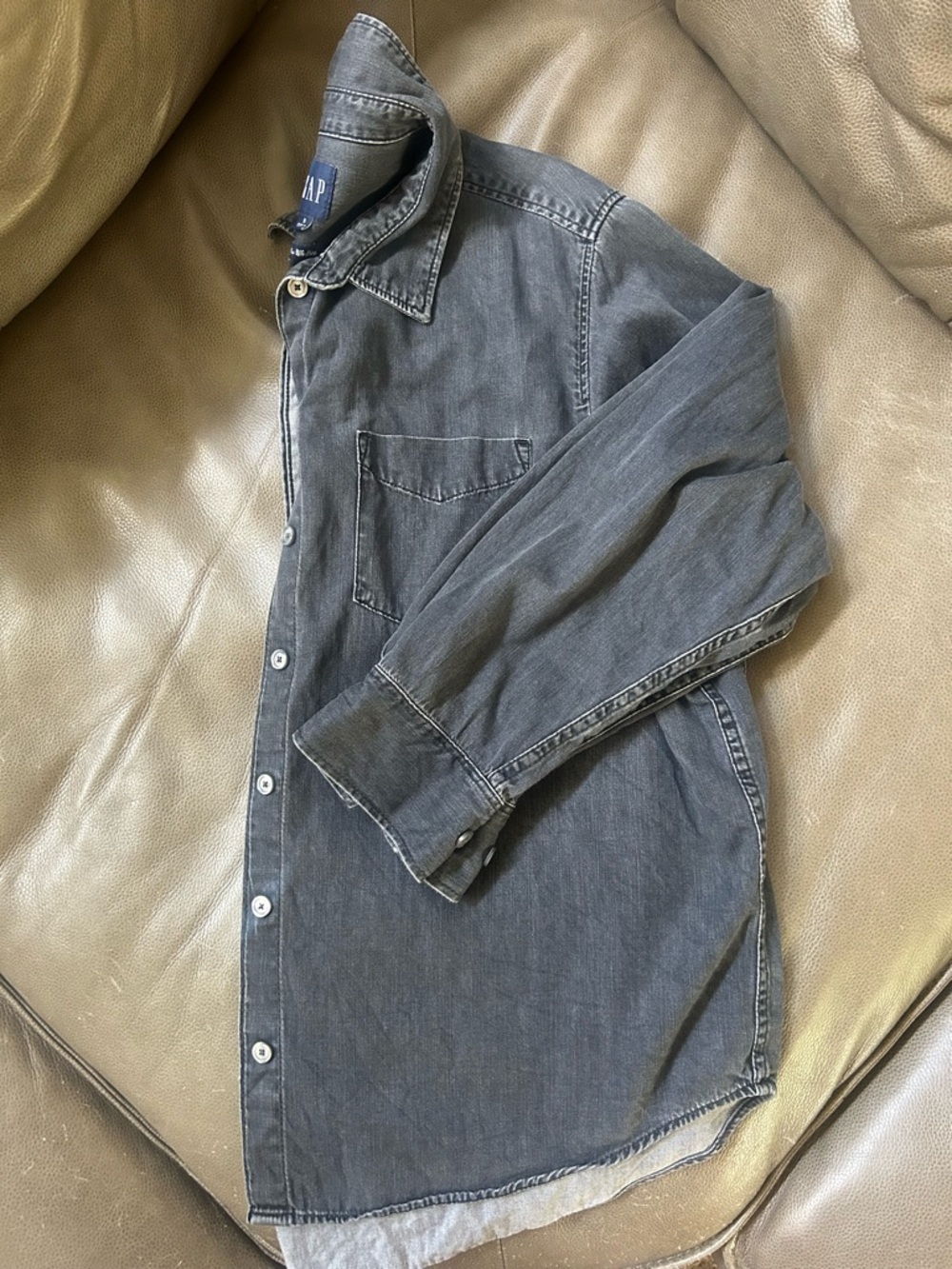 GAP - Washed Denim Button-Up Shirt